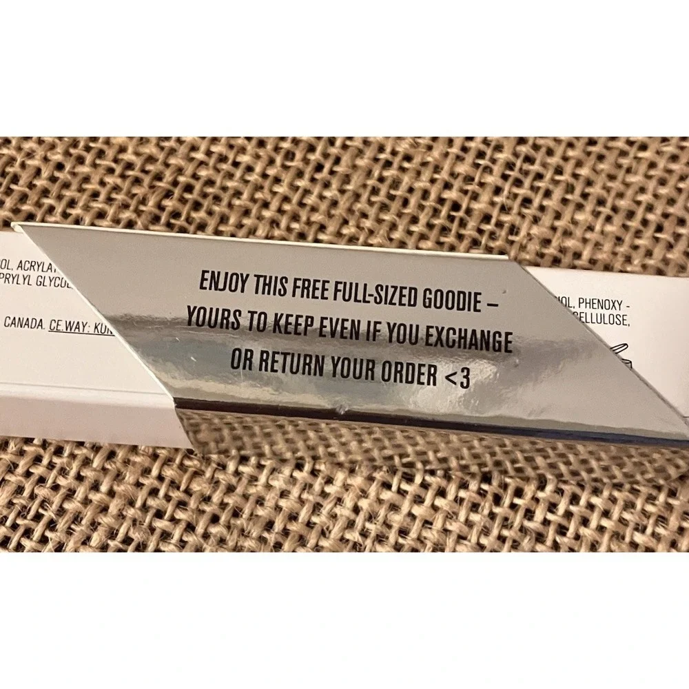 IL MAKIAGE Black Card Waterproof Matte Liquid Eyeliner Black NIB